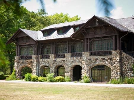Hotel Overlook And Stone At Bear Mountain